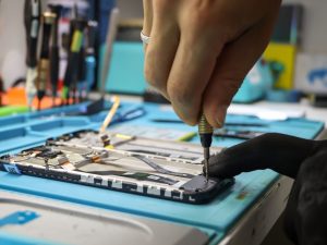 Cracked Touchscreen Phone or Tablet Repair Service Fort Worth, TX